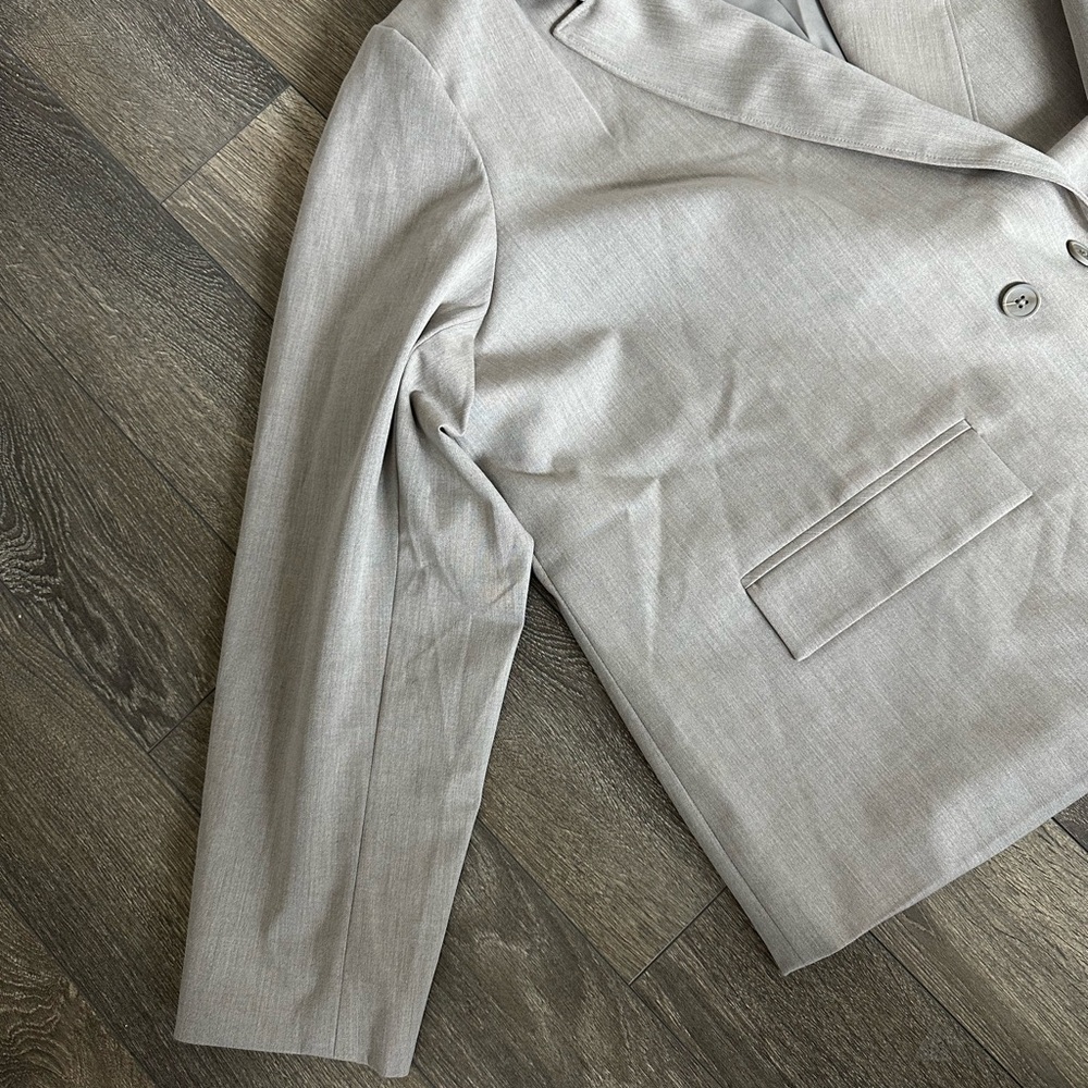The Drop by Amazon Women's Beige Double-Breasted Blazer - Picture 5 of 11